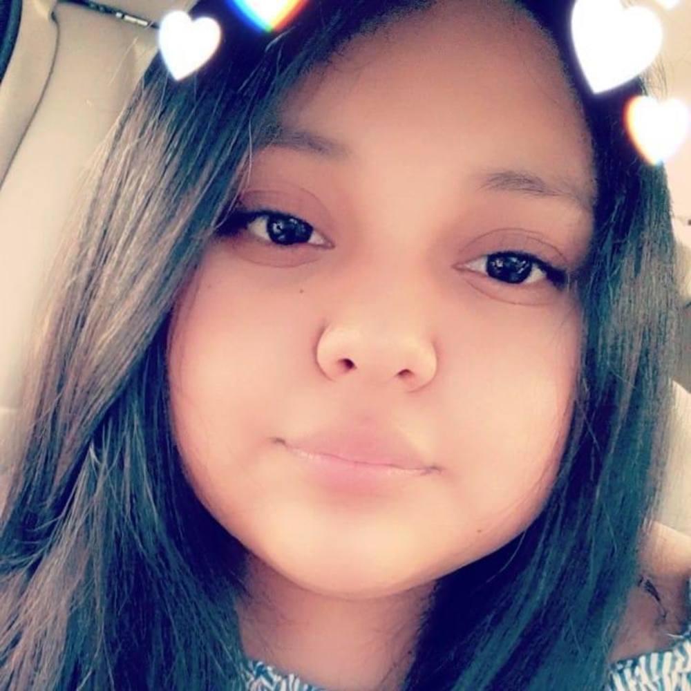 Meet your Posher, Nayeli